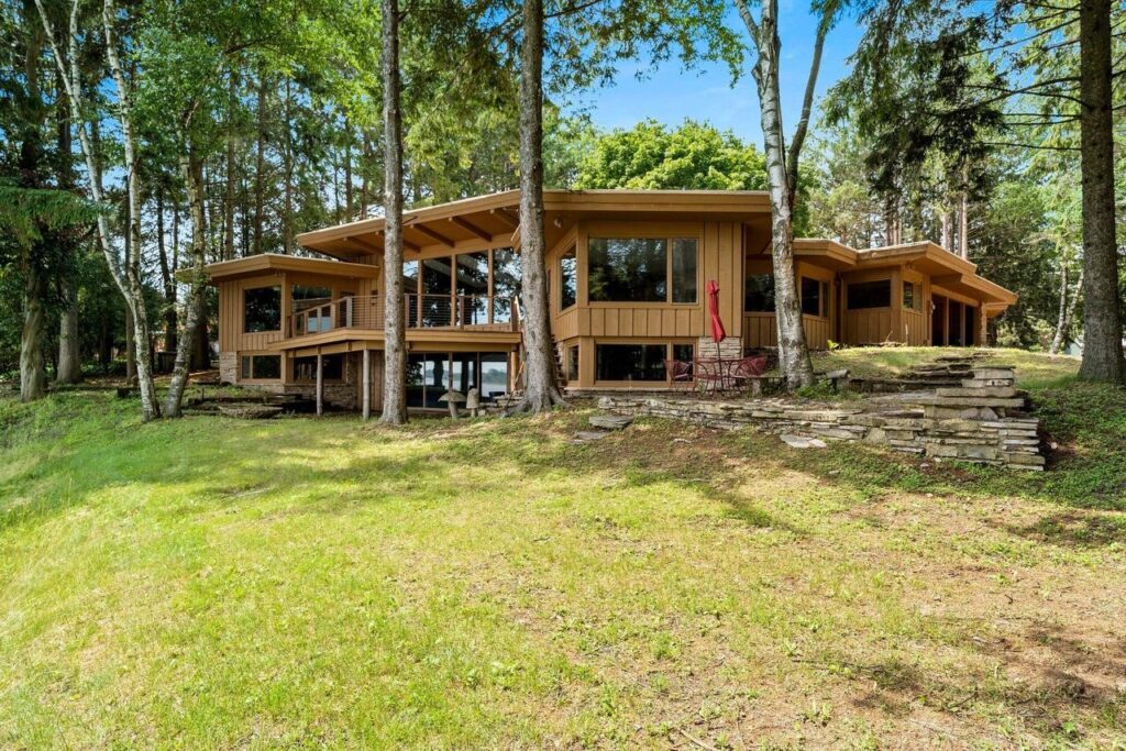 Gateway to Door County: A Mid-Century Modern Wisconsin Masterpiece Secured Below Asking Gateway to Door County: A Mid-Century Modern Wisconsin Masterpiece Secured Below Asking
