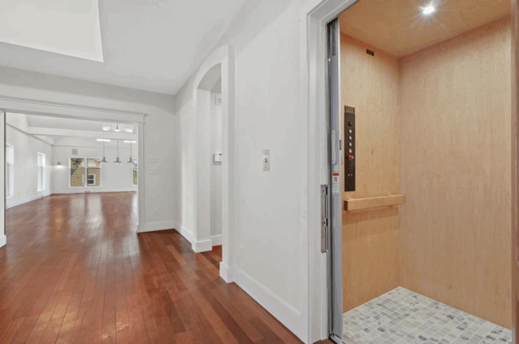 Elevator going to all 3 floors.